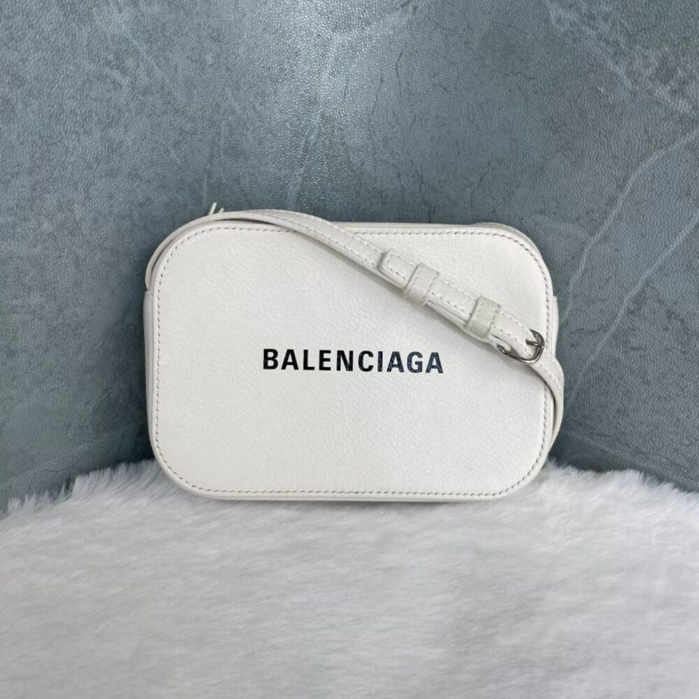 Balenciaga Women Pre-Loved Bag Very Good Condition